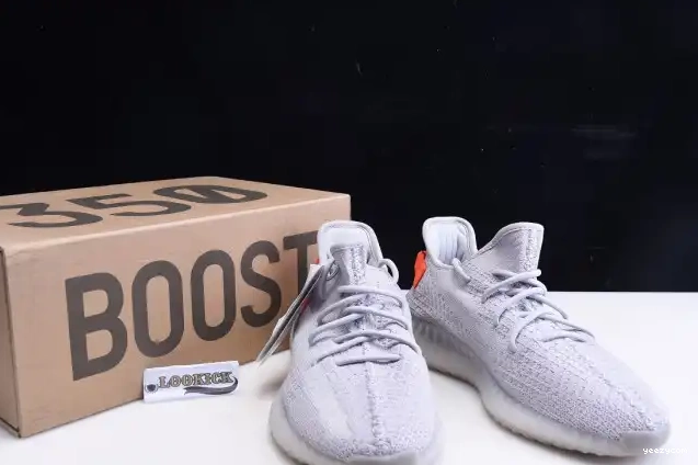 Boost Tail Light Yeezy V2 Adidas FX9017 350 0704